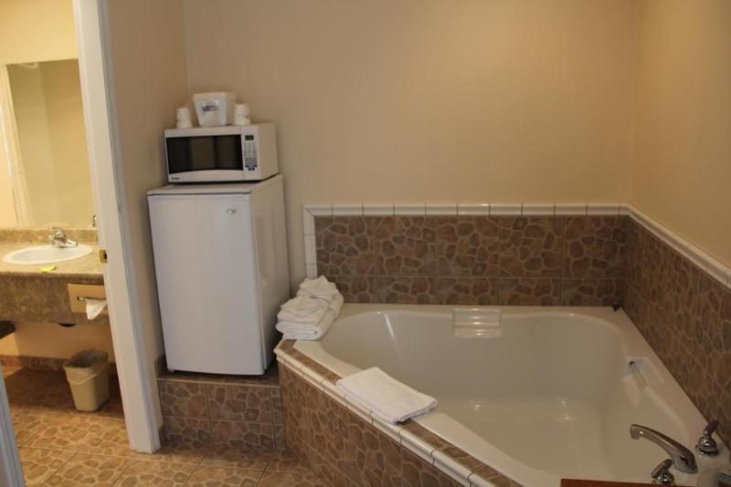 Travelodge By Wyndham Kamloops Esterno foto
