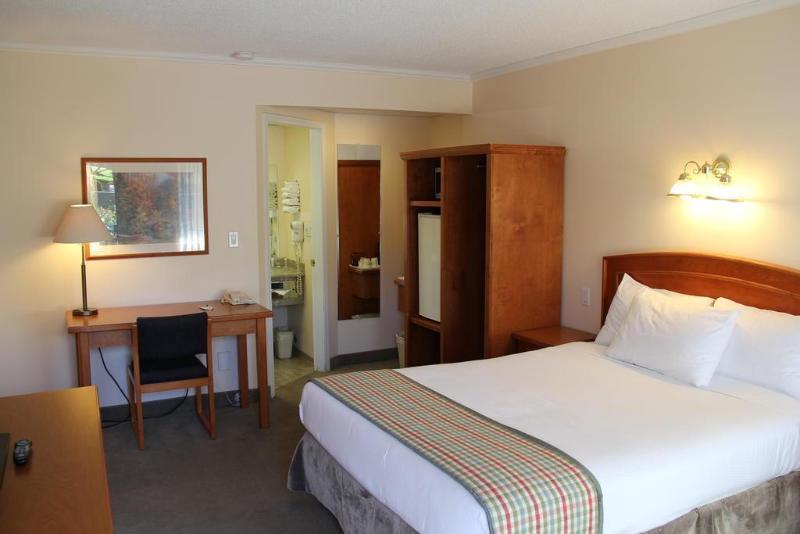 Travelodge By Wyndham Kamloops Esterno foto