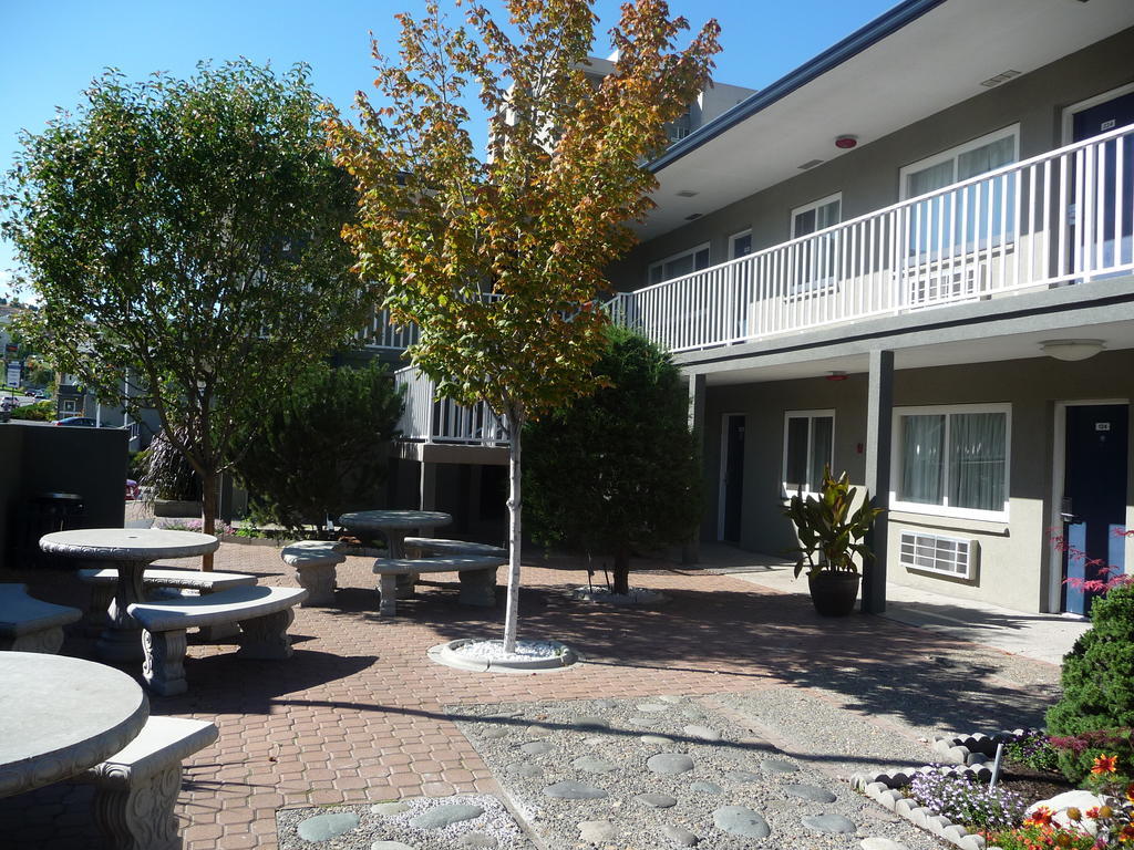 Travelodge By Wyndham Kamloops Esterno foto
